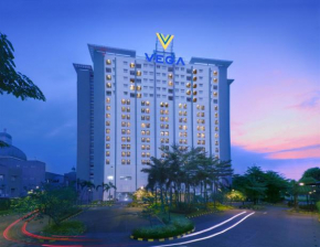 Гостиница Vega Hotel Gading Serpong  Serpong